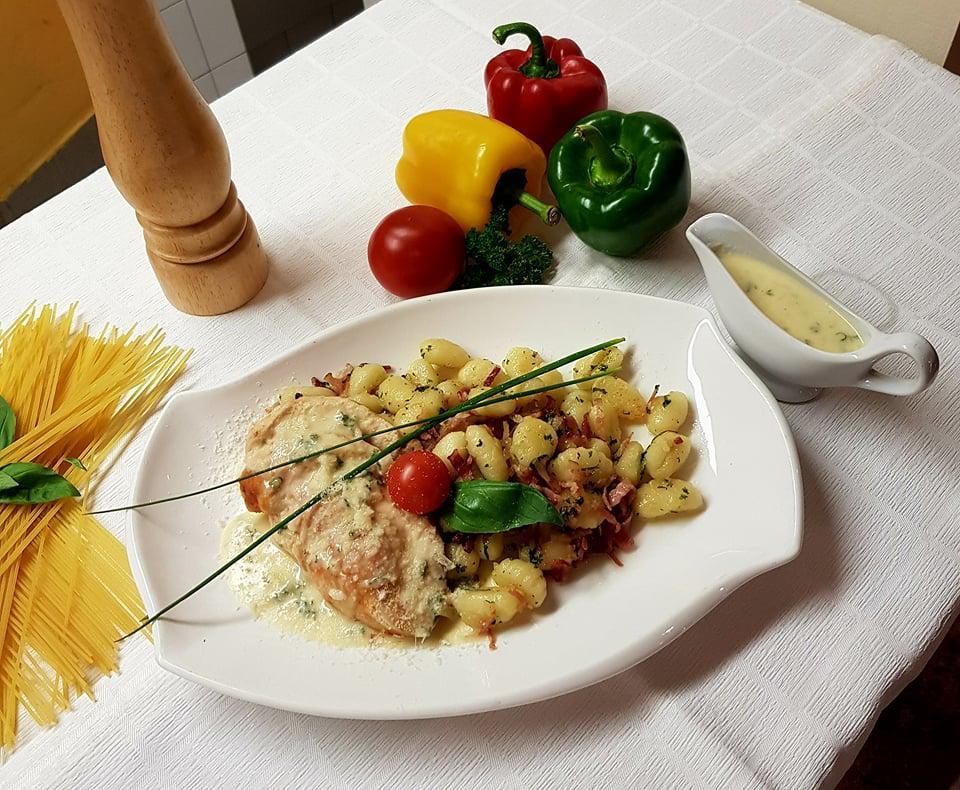 Tre Soli Appartements Restaurant ชอปเปอร์เนา ภายนอก รูปภาพ
